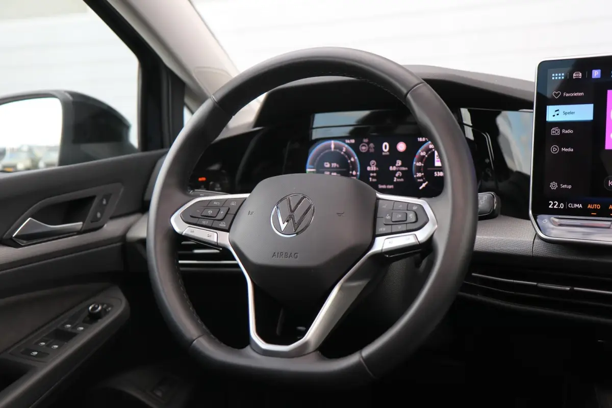 1.5 eHybrid 204pk Style | Panoramadak  | Stoelverwarming | Head-up Display | 360 Camera | Trekhaak Wegklapbaar