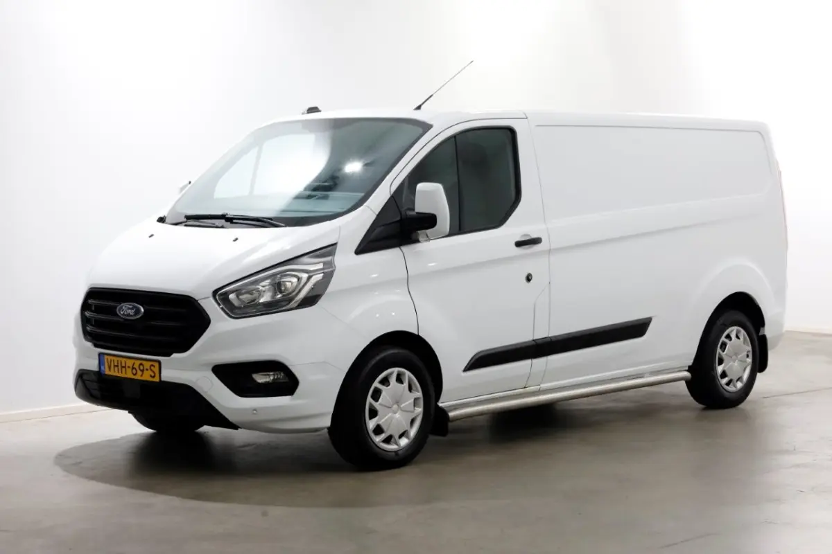 320 2.0 TDCI 130pk L2H1 Trend Airco/Navi/Camera 10-2020