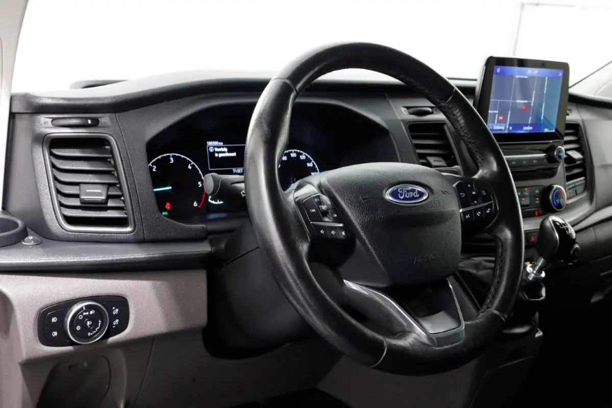 320 2.0 TDCI 130pk L2H1 Trend Airco/Navi/Camera 10-2020