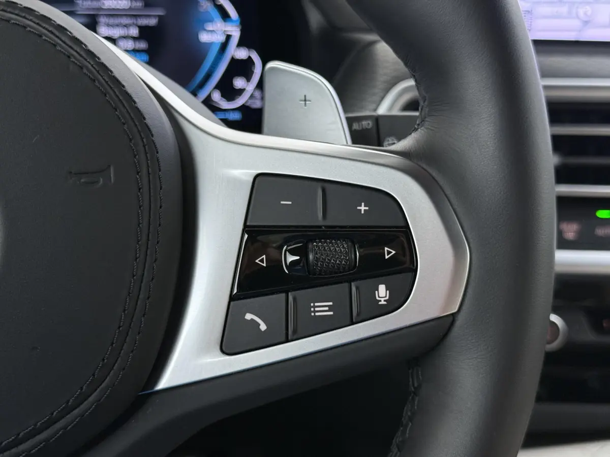 xDrive30e APPLE CAR./ANDROID AUTO | ELECT. ACHTERKLEP | STOEL VERW. | CRUISE CONTR. |