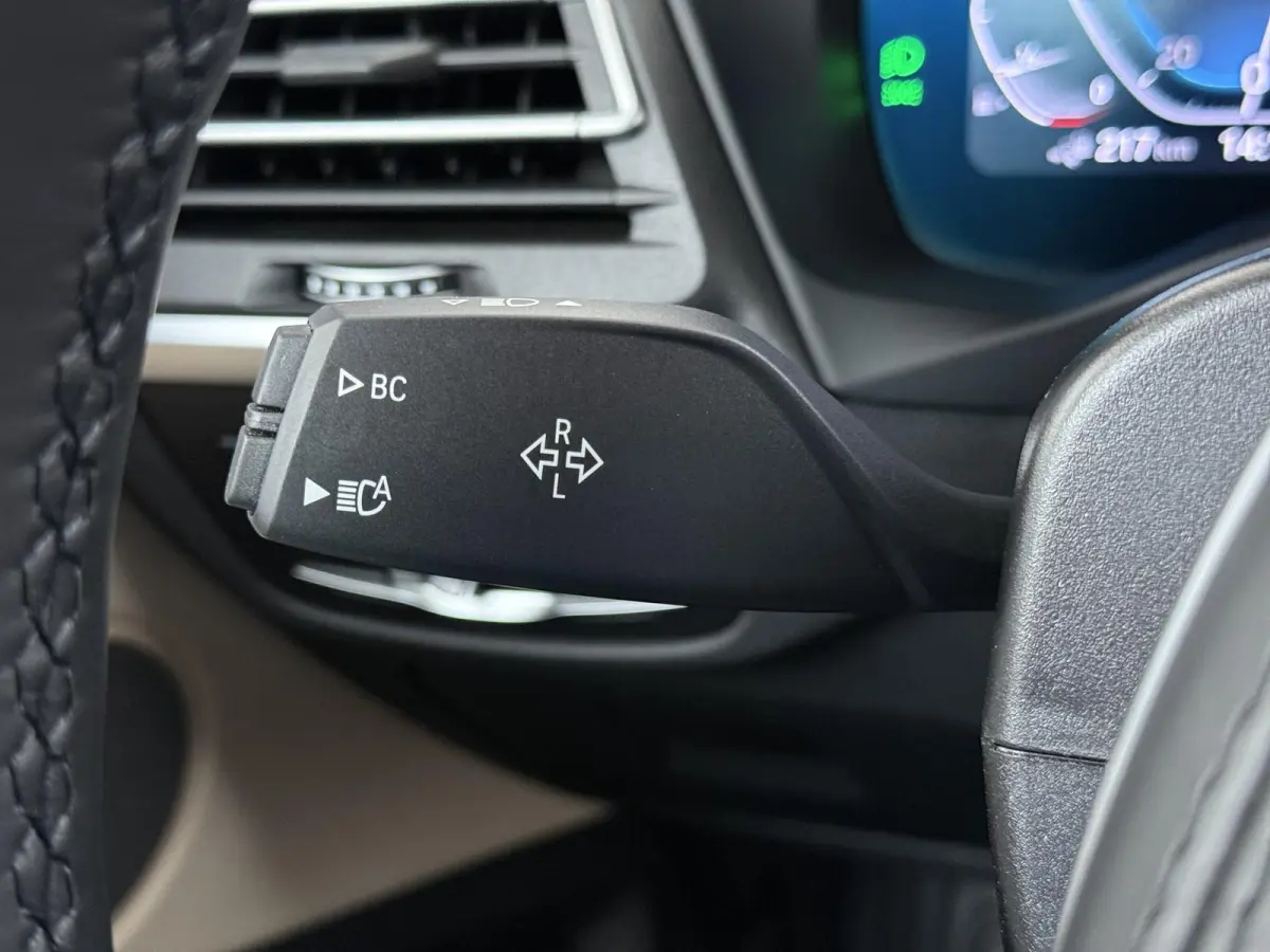 xDrive30e APPLE CAR./ANDROID AUTO | ELECT. ACHTERKLEP | STOEL VERW. | CRUISE CONTR. |