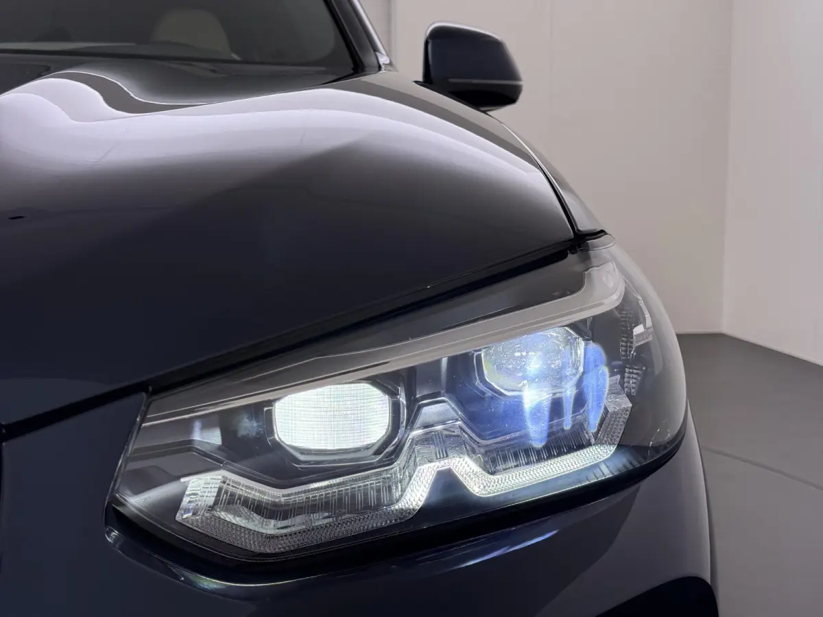 xDrive30e APPLE CAR./ANDROID AUTO | ELECT. ACHTERKLEP | STOEL VERW. | CRUISE CONTR. |