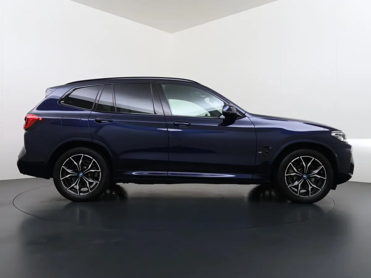 xDrive30e APPLE CAR./ANDROID AUTO | ELECT. ACHTERKLEP | STOEL VERW. | CRUISE CONTR. |