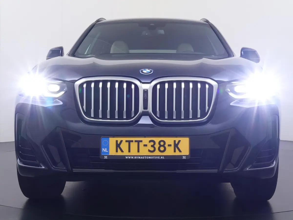 xDrive30e APPLE CAR./ANDROID AUTO | ELECT. ACHTERKLEP | STOEL VERW. | CRUISE CONTR. |