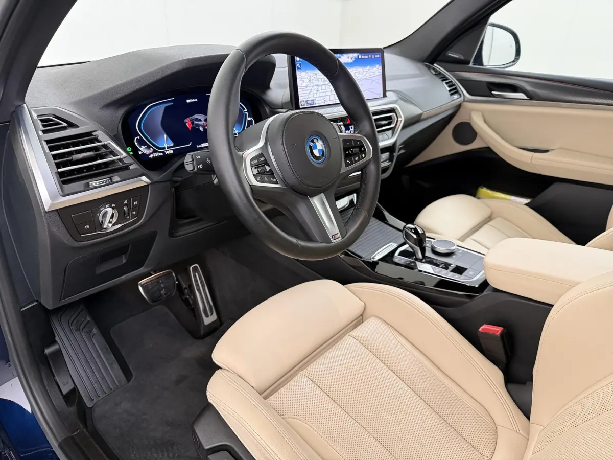 xDrive30e APPLE CAR./ANDROID AUTO | ELECT. ACHTERKLEP | STOEL VERW. | CRUISE CONTR. |