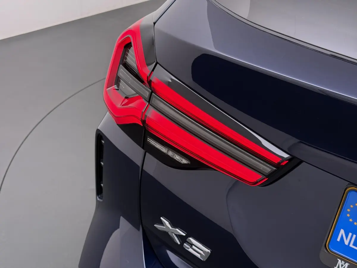 xDrive30e APPLE CAR./ANDROID AUTO | ELECT. ACHTERKLEP | STOEL VERW. | CRUISE CONTR. |