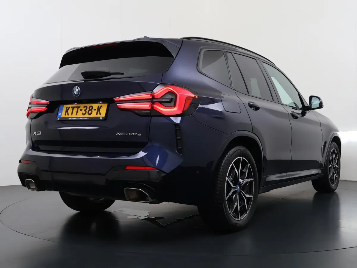 xDrive30e APPLE CAR./ANDROID AUTO | ELECT. ACHTERKLEP | STOEL VERW. | CRUISE CONTR. |