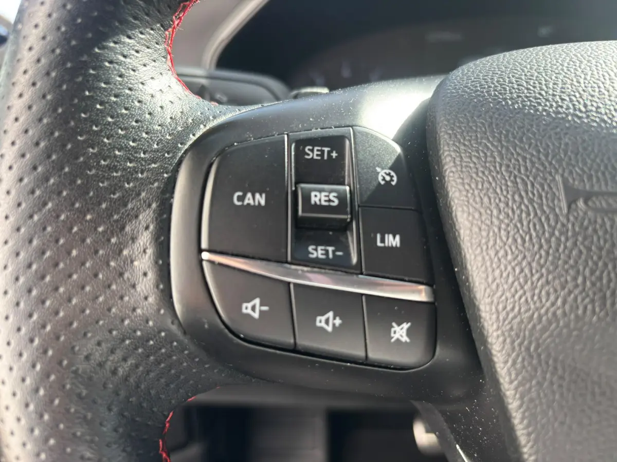 1.5 EcoBoost 150 PK ST Line | Automaat | Parkeersensoren Voor + Achter | Parkeer Camera Achter | Verwarmde Voorstoelen | Navigatie | Climate Control | Trekhaak