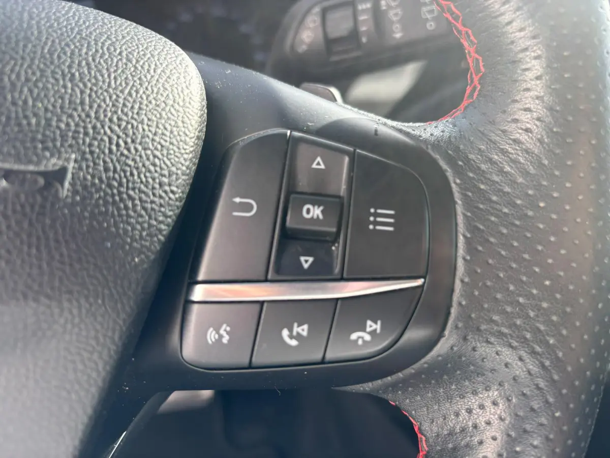 1.5 EcoBoost 150 PK ST Line | Automaat | Parkeersensoren Voor + Achter | Parkeer Camera Achter | Verwarmde Voorstoelen | Navigatie | Climate Control | Trekhaak