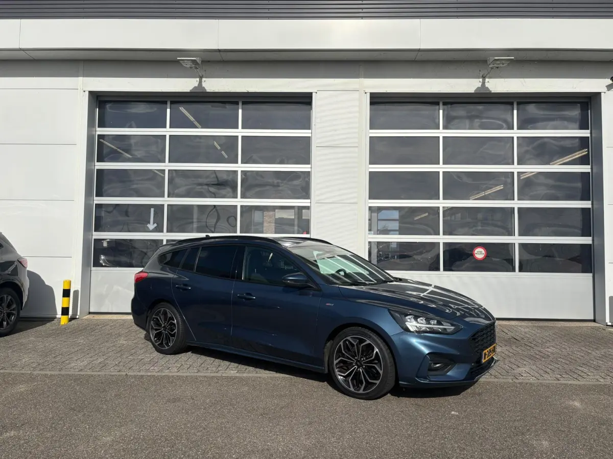 1.5 EcoBoost 150 PK ST Line | Automaat | Parkeersensoren Voor + Achter | Parkeer Camera Achter | Verwarmde Voorstoelen | Navigatie | Climate Control | Trekhaak