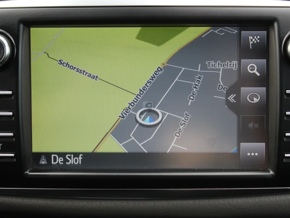 1.5 Hybrid Bi-Tone Plus CLIMATE | LMV16 | AFNBTREKHAAK | CRUISE | LED | NAVI | CAMERA | PANODAK