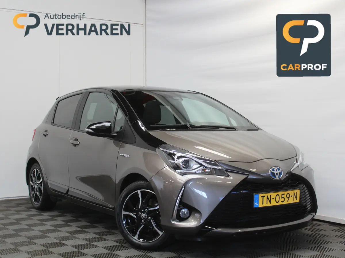 1.5 Hybrid Bi-Tone Plus CLIMATE | LMV16 | AFNBTREKHAAK | CRUISE | LED | NAVI | CAMERA | PANODAK