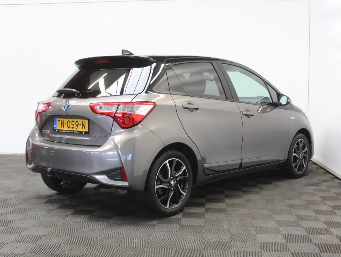 1.5 Hybrid Bi-Tone Plus CLIMATE | LMV16 | AFNBTREKHAAK | CRUISE | LED | NAVI | CAMERA | PANODAK