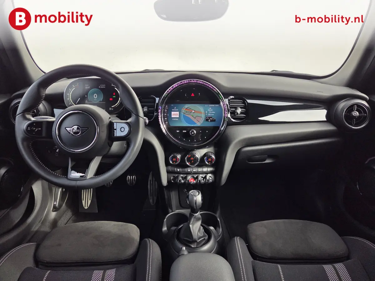 1.5 John Cooper Works 5-Drs. JCW Sportstoelen BTW Auto! | Apple CarPlay | Navigatie | DAB Audio | Cruise Control