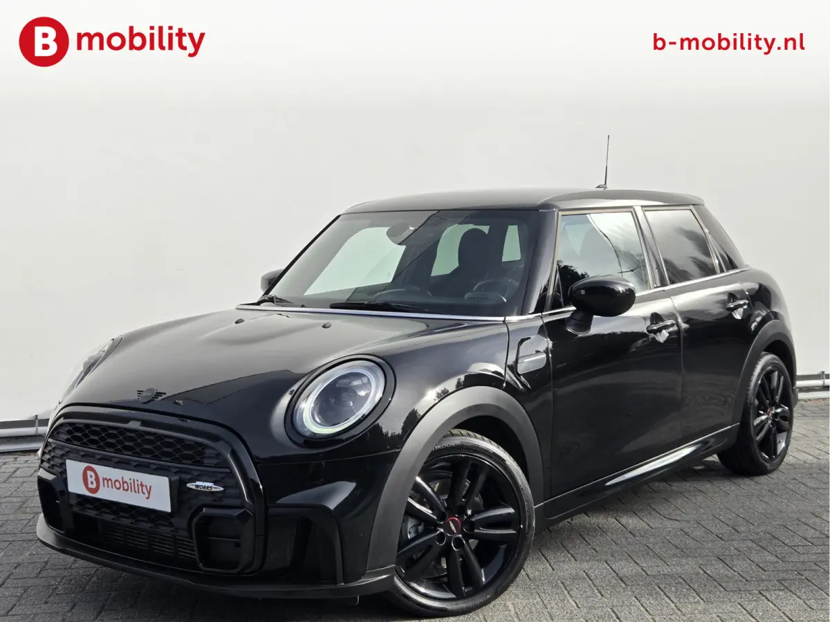 1.5 John Cooper Works 5-Drs. JCW Sportstoelen BTW Auto! | Apple CarPlay | Navigatie | DAB Audio | Cruise Control