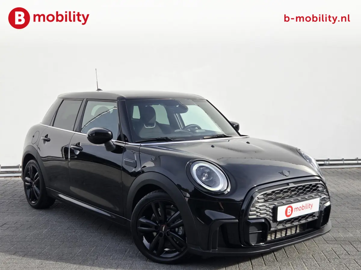 1.5 John Cooper Works 5-Drs. JCW Sportstoelen BTW Auto! | Apple CarPlay | Navigatie | DAB Audio | Cruise Control