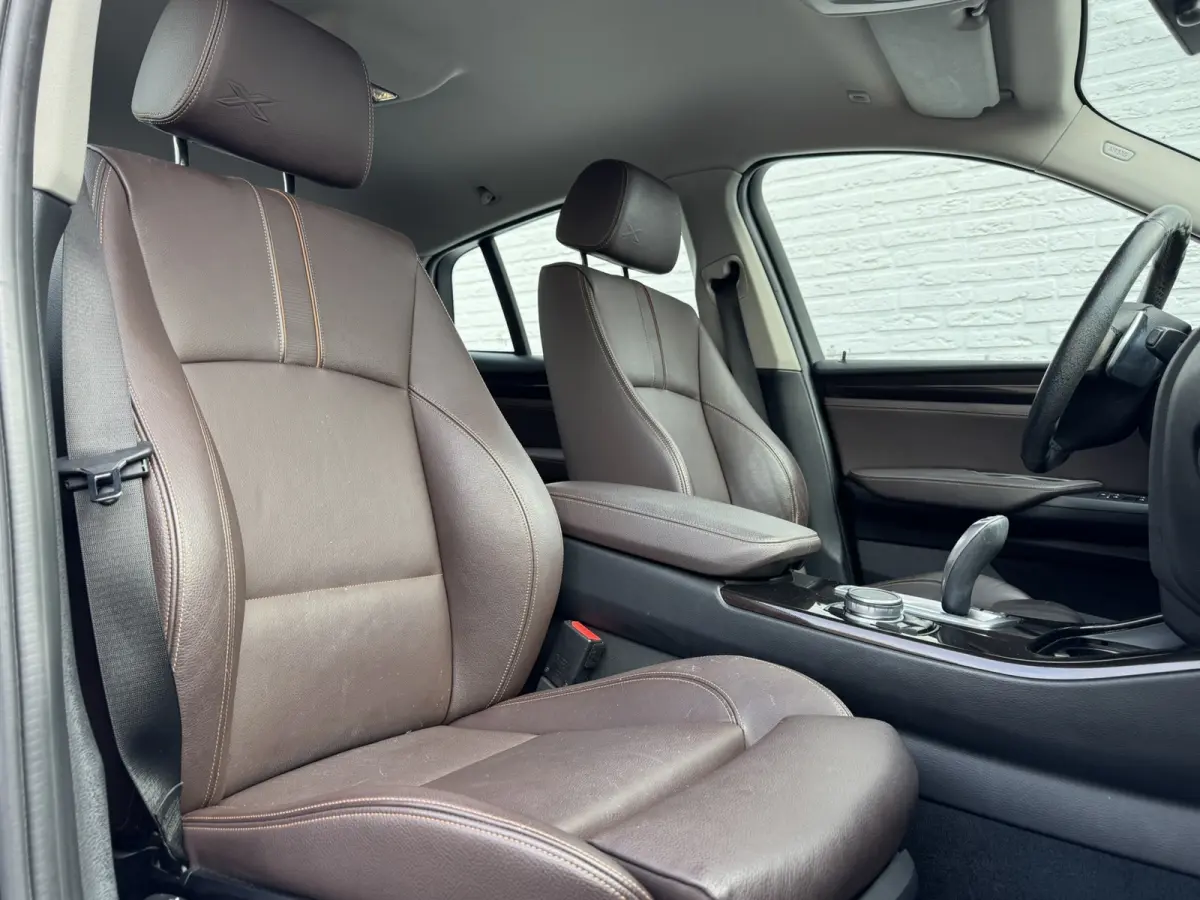 XDrive20d High Executive Automaat Navi Leder Cruise Stoelverwarming Elektr.Achterklep All-Seasonbanden