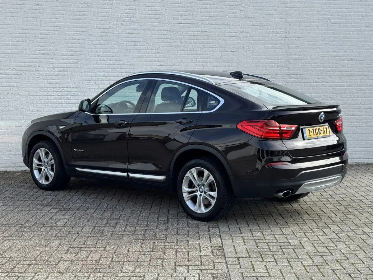 XDrive20d High Executive Automaat Navi Leder Cruise Stoelverwarming Elektr.Achterklep All-Seasonbanden