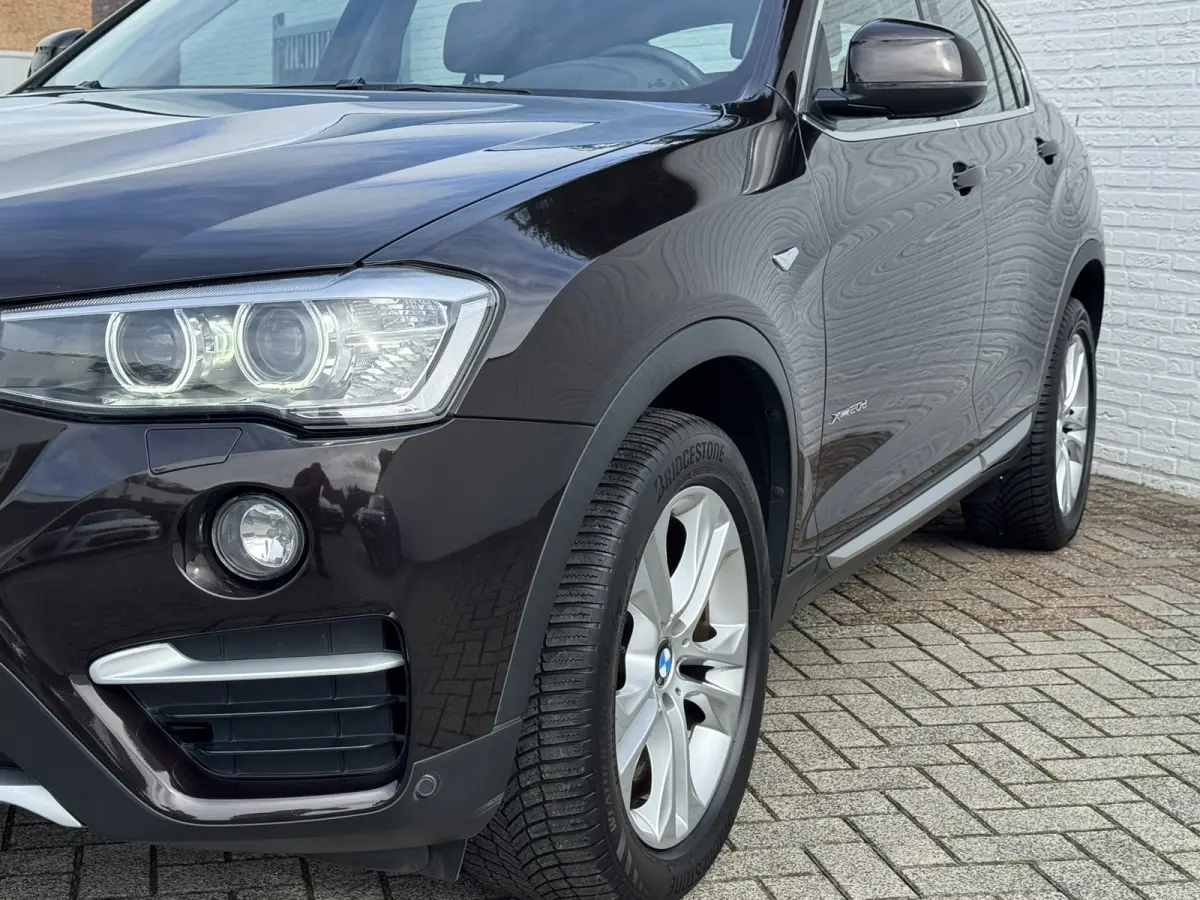 XDrive20d High Executive Automaat Navi Leder Cruise Stoelverwarming Elektr.Achterklep All-Seasonbanden