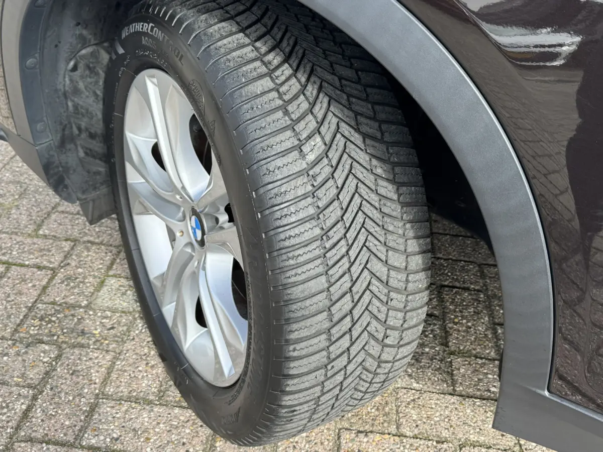 XDrive20d High Executive Automaat Navi Leder Cruise Stoelverwarming Elektr.Achterklep All-Seasonbanden