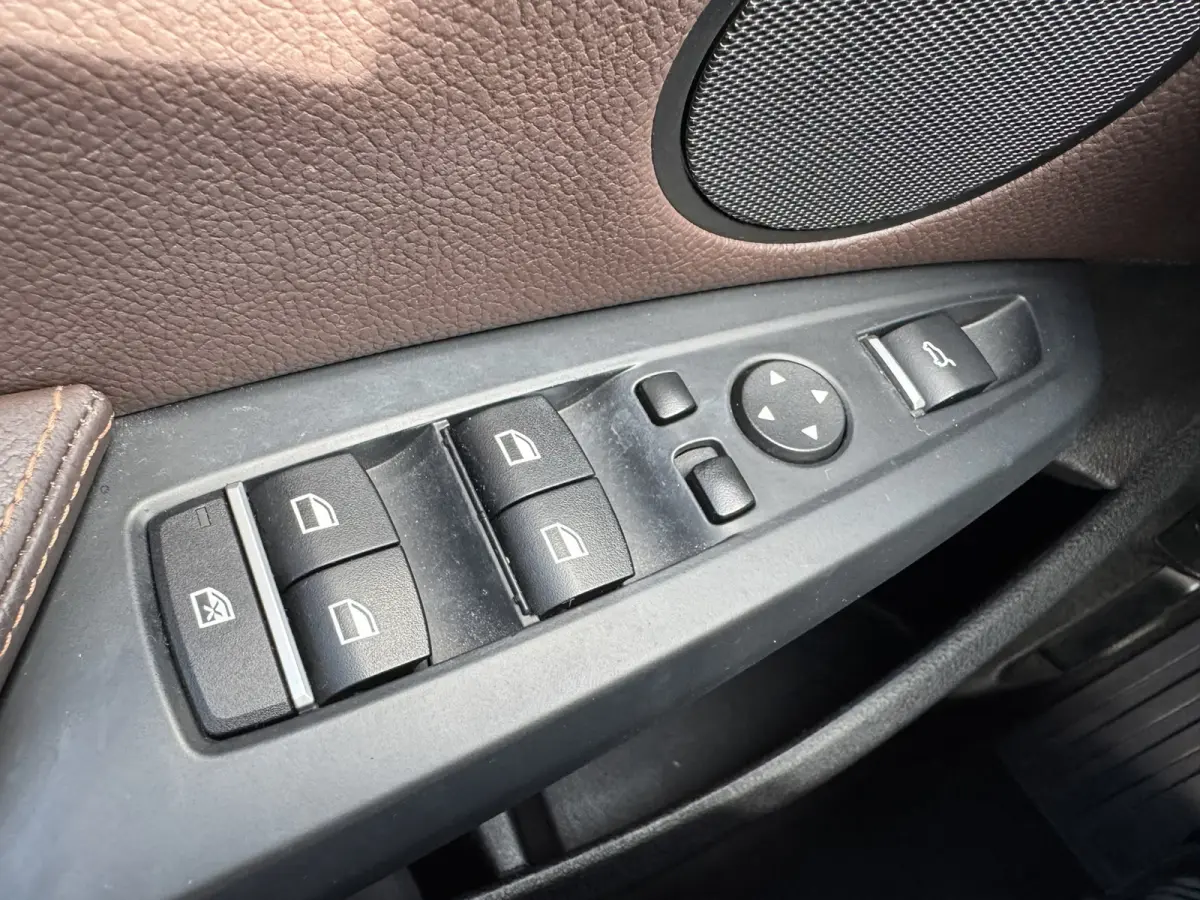 XDrive20d High Executive Automaat Navi Leder Cruise Stoelverwarming Elektr.Achterklep All-Seasonbanden