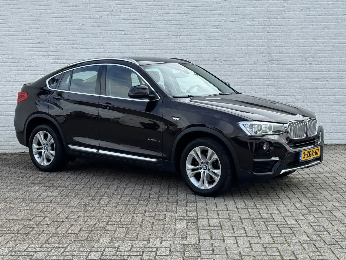 XDrive20d High Executive Automaat Navi Leder Cruise Stoelverwarming Elektr.Achterklep All-Seasonbanden