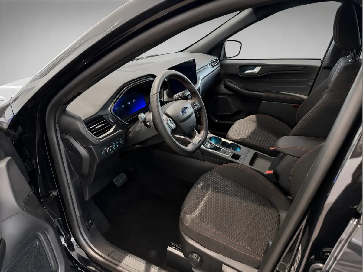 2.5 PHEV ST-Line | Nu met € 7450,- voordeel | Automaat | Trekhaak | Winterpack | All-Weather banden | PDC + Camera | Apple CarPlay + Android Auto |