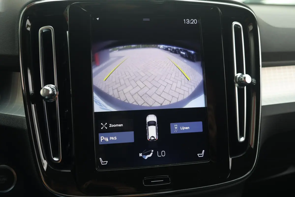 T4 Momentum | Stoelverwarming | Trekhaak | Parkeercamera | Keyless