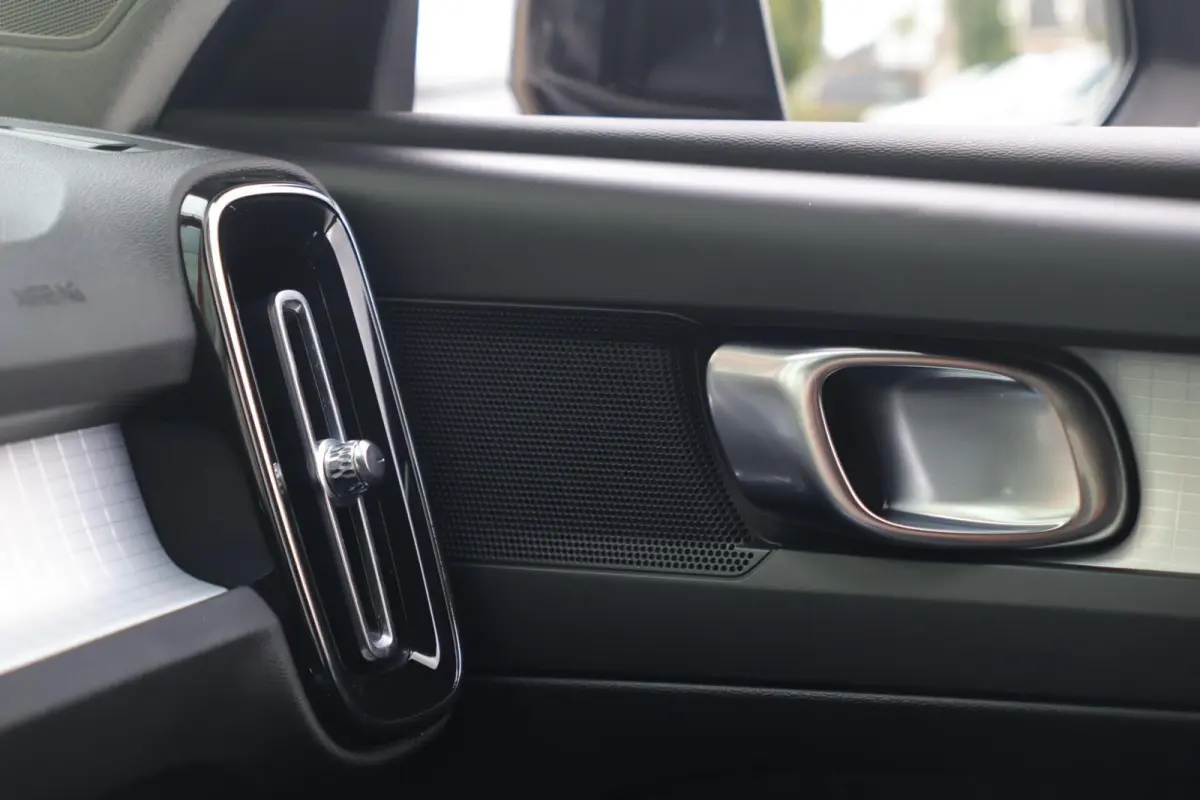 T4 Momentum | Stoelverwarming | Trekhaak | Parkeercamera | Keyless