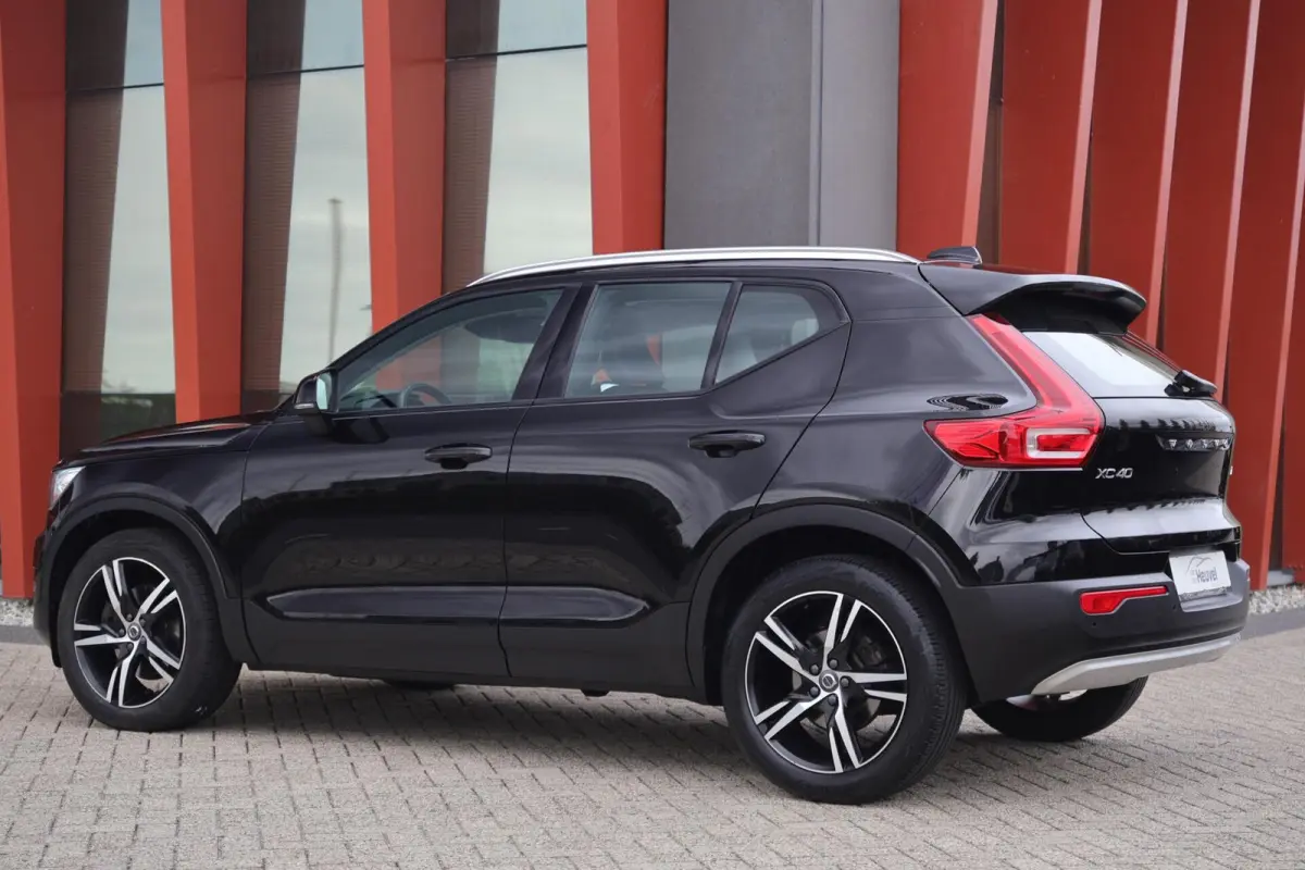 T4 Momentum | Stoelverwarming | Trekhaak | Parkeercamera | Keyless