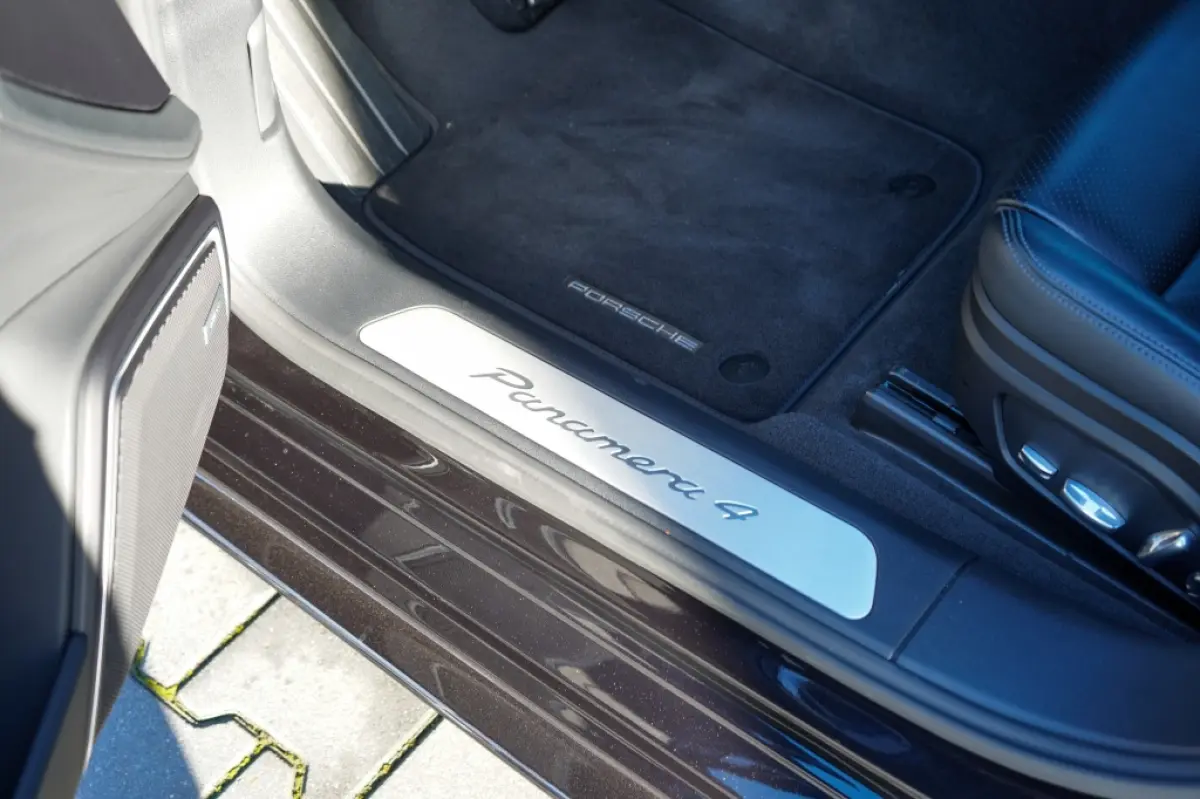 2.9 4 E-Hybrid | Pano | Bose | Adap. Cruise | Sport design