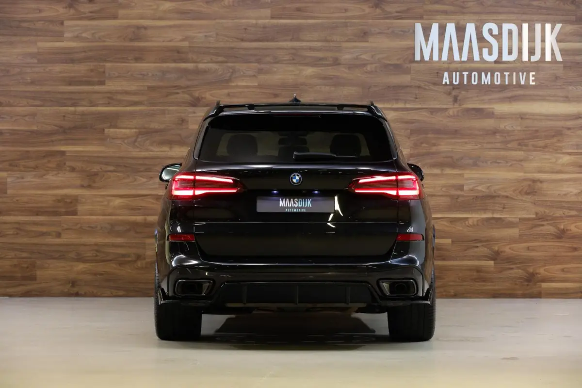 xDrive45e M-Sport|Individual|Massage|Skylounge|Ventilatie|