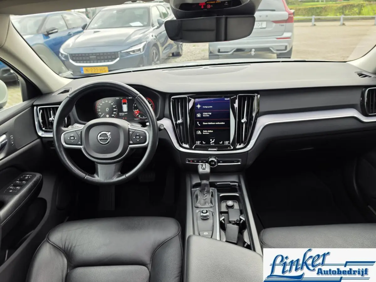 2.0 T5 Momentum Automaat|PANO|ELEKTR TREKH|NL-AUTO