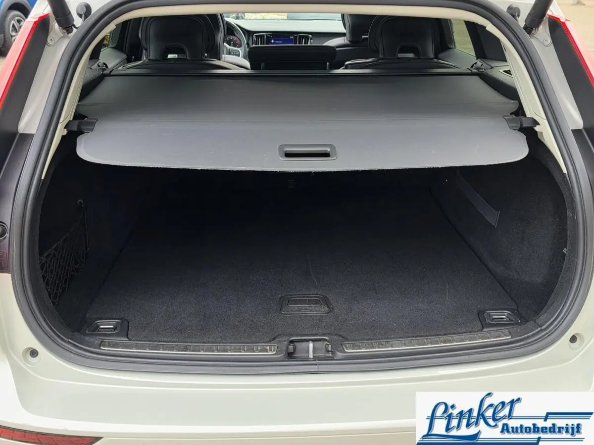 2.0 T5 Momentum Automaat|PANO|ELEKTR TREKH|NL-AUTO