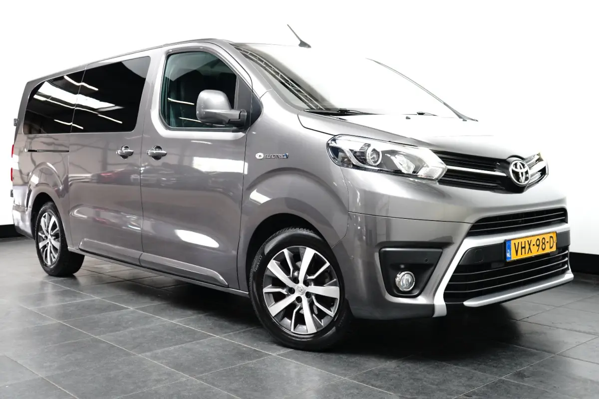 Electric 75KWH EXTRA RANGE INNOVATOR / NAVI / LEDER / CLIMA / KEYLESS / CAMERA / APPLE CARPLAY / WINTERPAKKET / 17" LMV / HUD / 1E EIGENAAR !!
