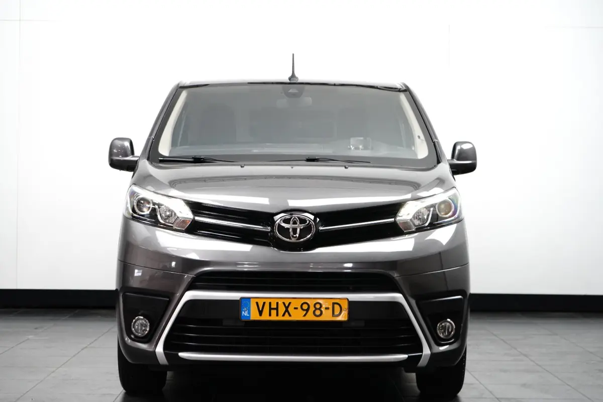 Electric 75KWH EXTRA RANGE INNOVATOR / NAVI / LEDER / CLIMA / KEYLESS / CAMERA / APPLE CARPLAY / WINTERPAKKET / 17" LMV / HUD / 1E EIGENAAR !!