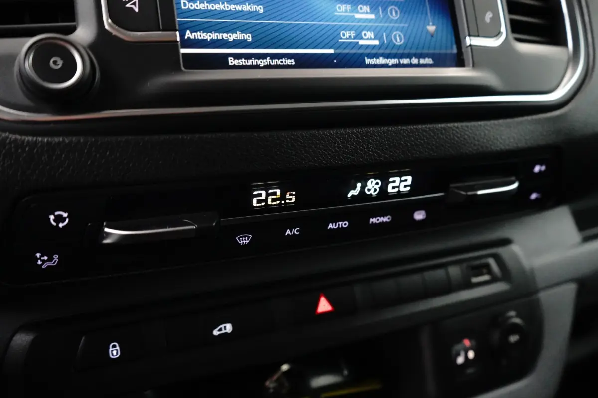 Electric 75KWH EXTRA RANGE INNOVATOR / NAVI / LEDER / CLIMA / KEYLESS / CAMERA / APPLE CARPLAY / WINTERPAKKET / 17" LMV / HUD / 1E EIGENAAR !!