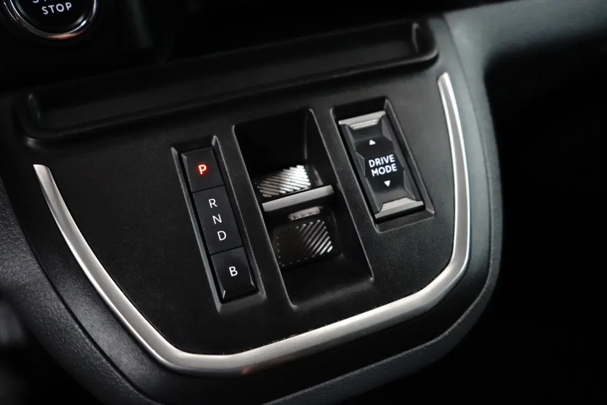 Electric 75KWH EXTRA RANGE INNOVATOR / NAVI / LEDER / CLIMA / KEYLESS / CAMERA / APPLE CARPLAY / WINTERPAKKET / 17" LMV / HUD / 1E EIGENAAR !!