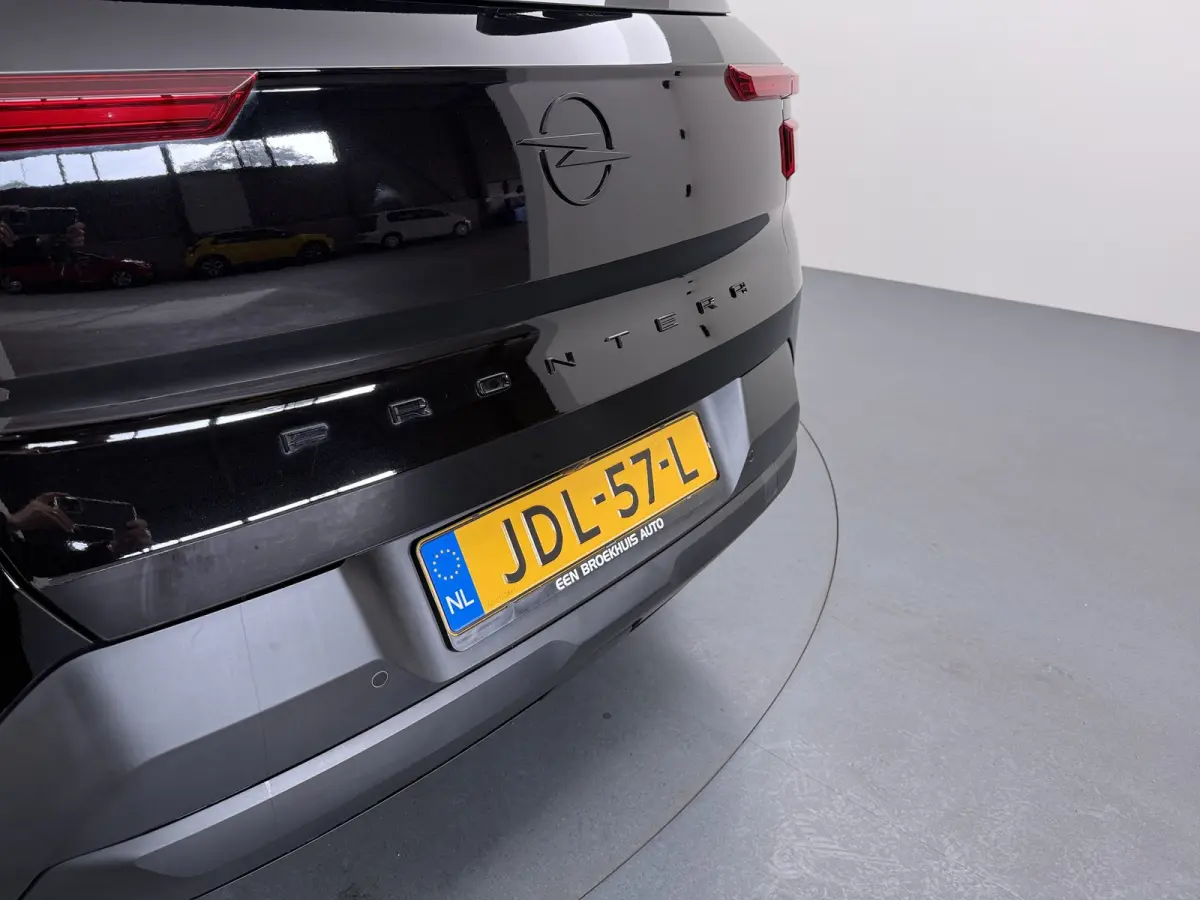 Edition 44 kWh | Incl. gratis Pro Move Wallbox! | NIEUW | Achteruitrijcamera | Airco | Cruise control