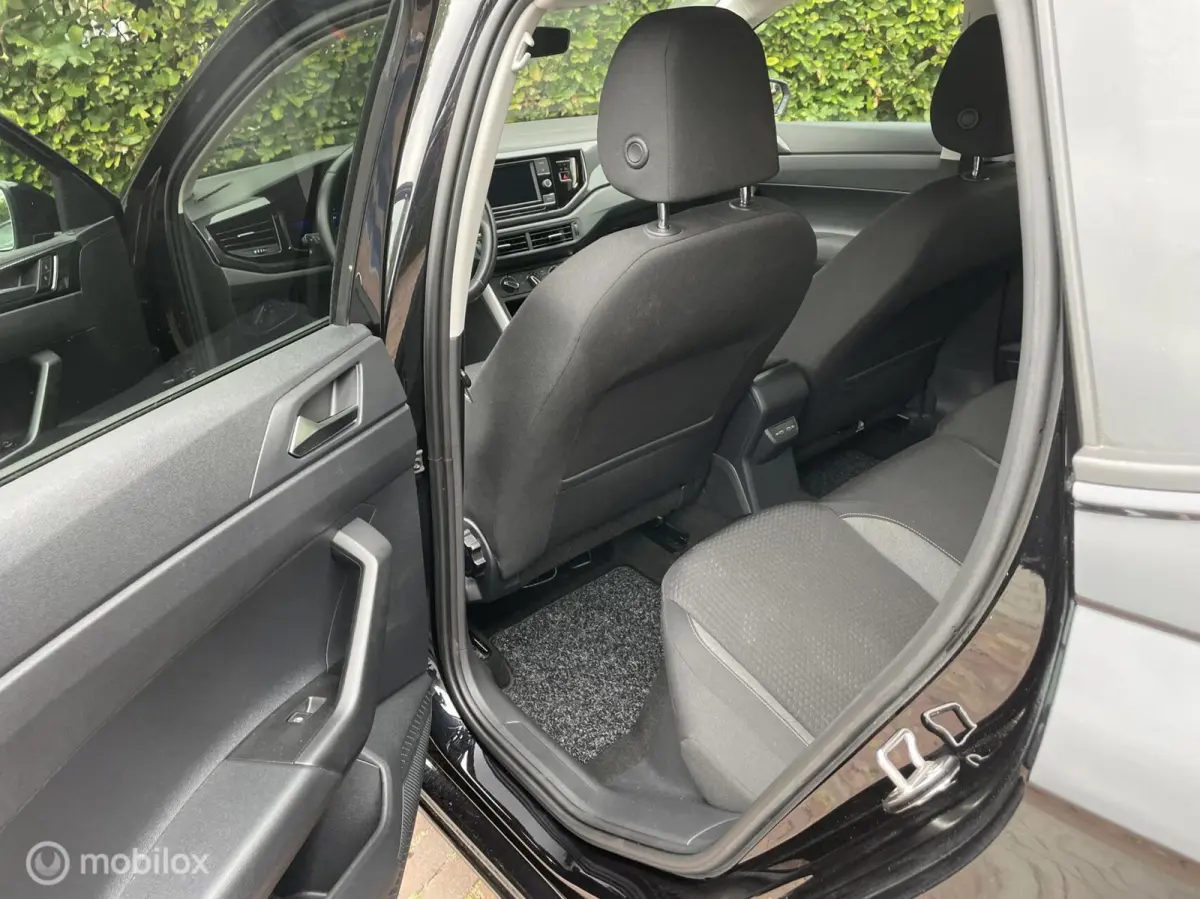 1.0 TSI DEALER OND|73K NAP|PARKSENS.|CARPLAY