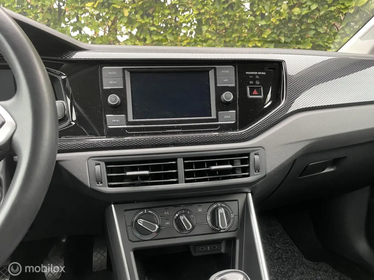 1.0 TSI DEALER OND|73K NAP|PARKSENS.|CARPLAY