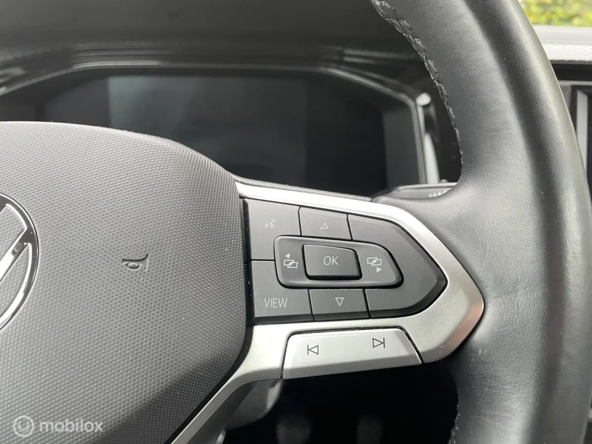 1.0 TSI DEALER OND|73K NAP|PARKSENS.|CARPLAY
