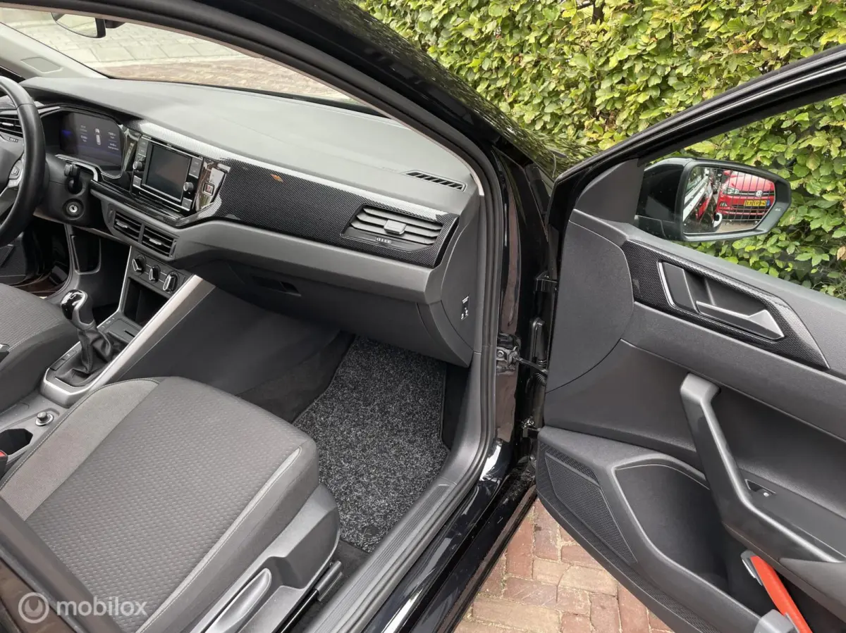1.0 TSI DEALER OND|73K NAP|PARKSENS.|CARPLAY