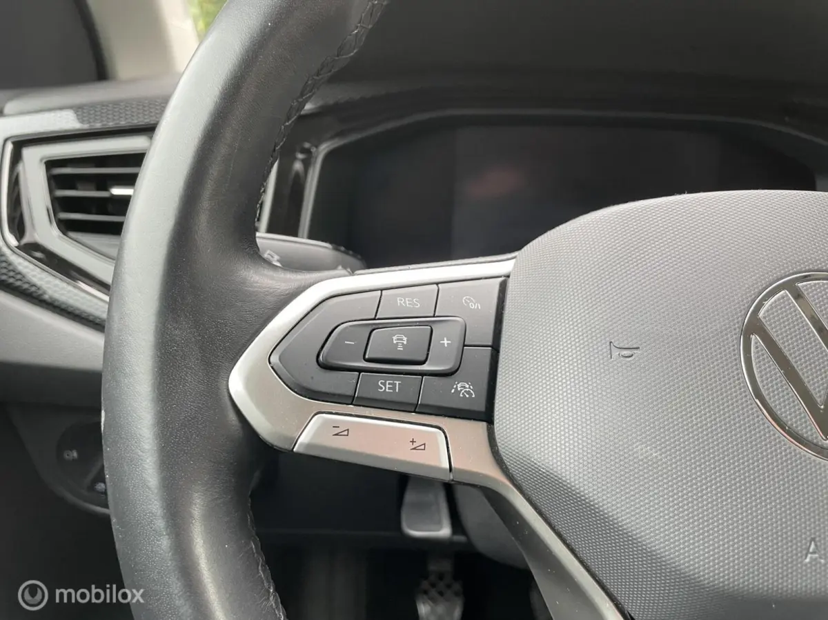 1.0 TSI DEALER OND|73K NAP|PARKSENS.|CARPLAY