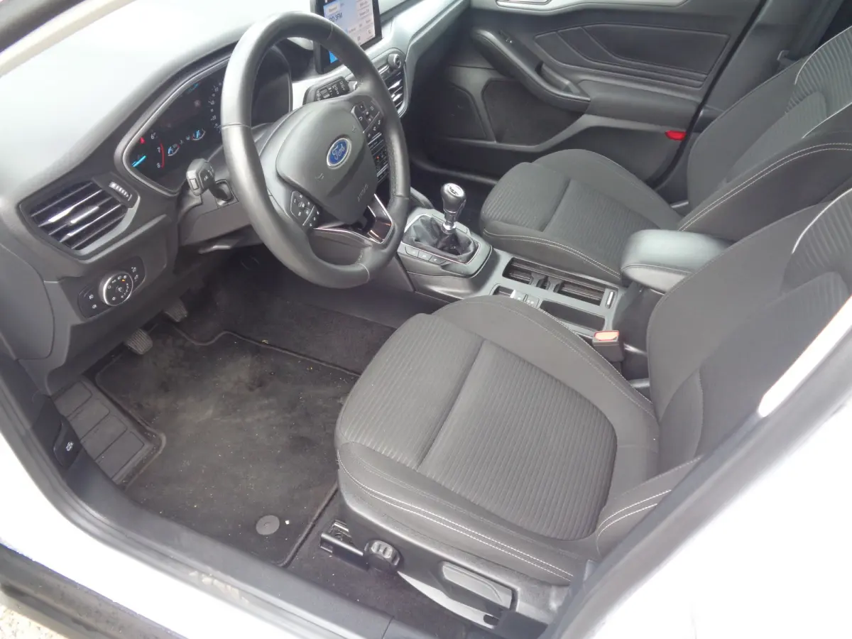 1.0 EcoBoost Hybrid Titanium Ecc, LM velgen, Carplay/android, winterpack