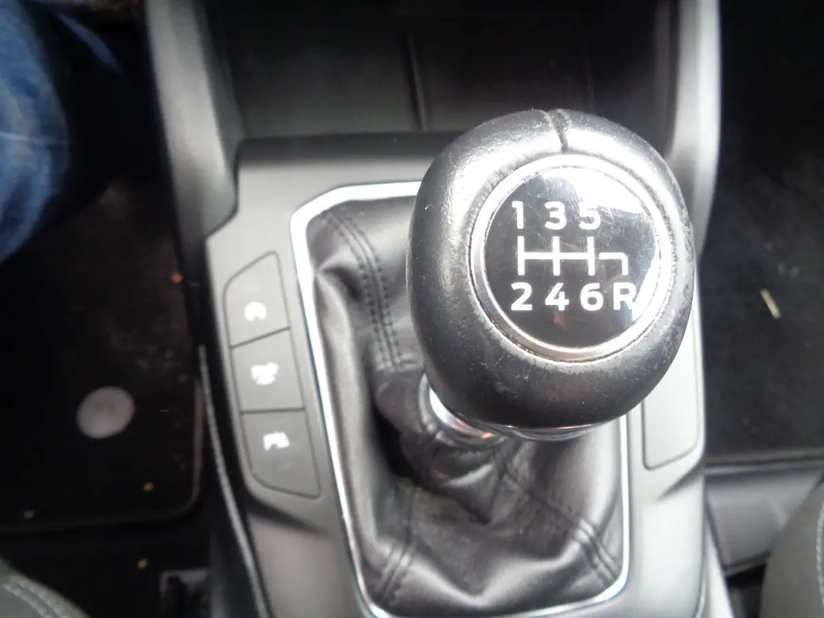 1.0 EcoBoost Hybrid Titanium Ecc, LM velgen, Carplay/android, winterpack
