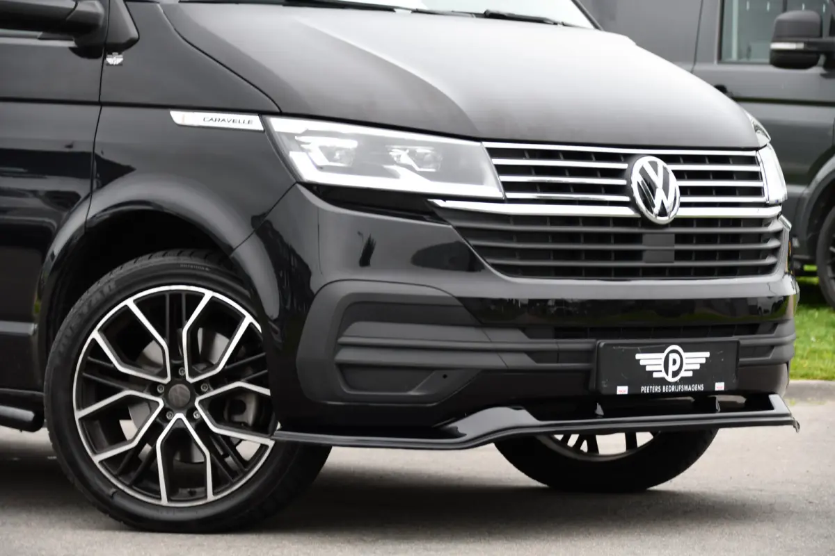 2.0 TDI L2H1 32 DC Caravelle Virtual, Adaptieve Cruise, Carplay, LED, 204pk, Stoelverwarming, Clima, Automaat, 2 x Schuifdeur, Multimedia, Uniek!