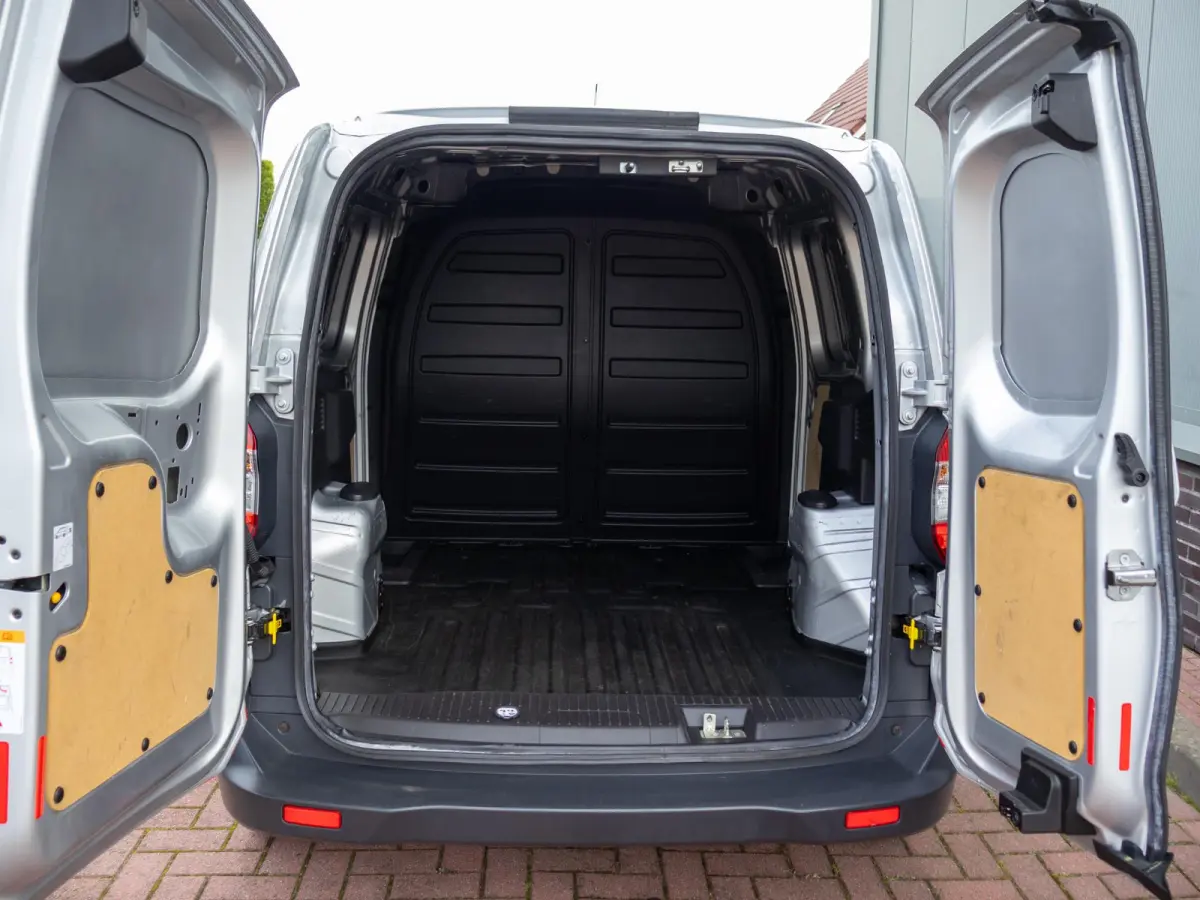 1.5 TDCI Economy Edition Cruise control Verwarmde voorruit
