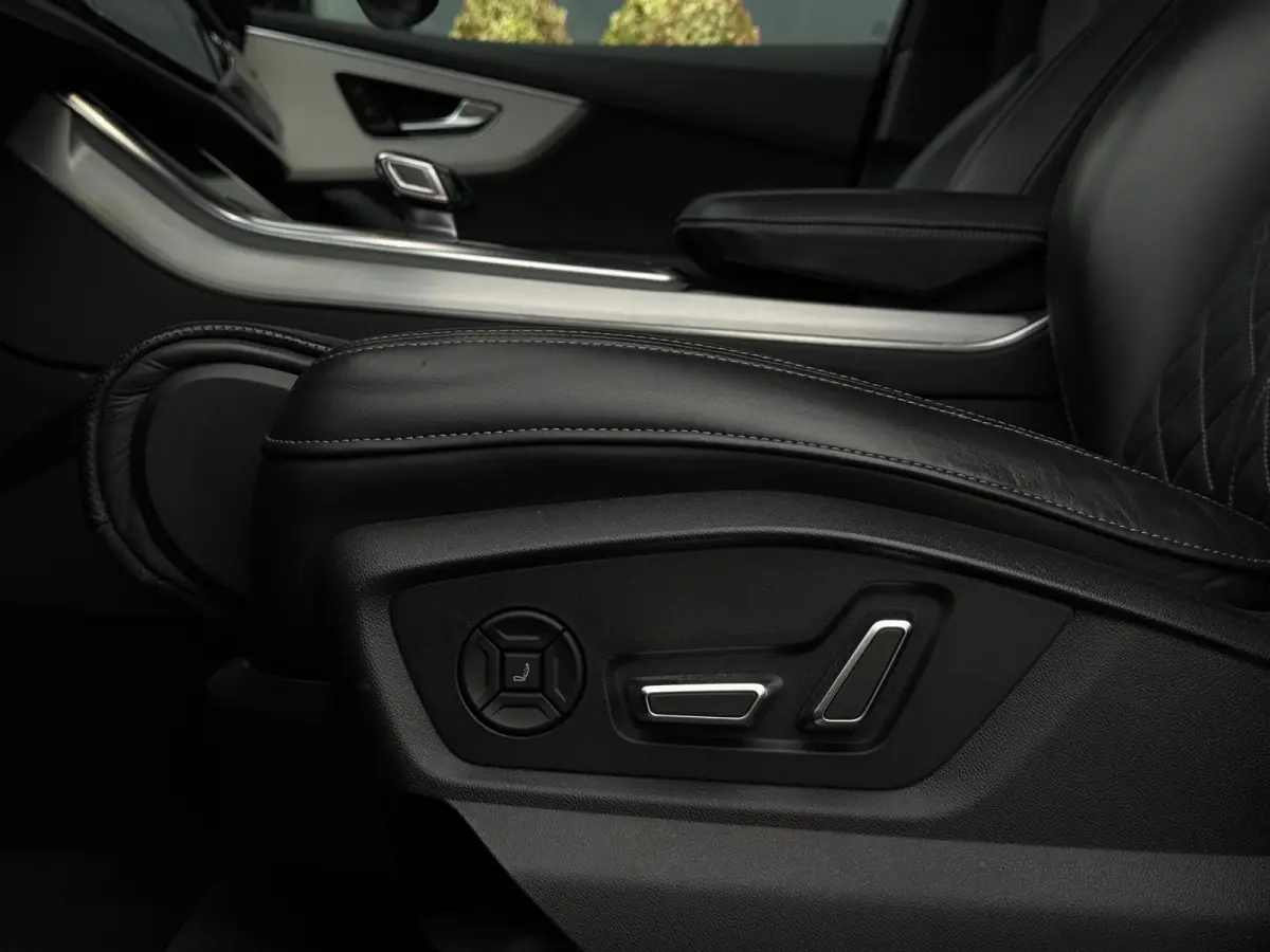 SQ7 4.0 TFSI SQ 7 quattro 7p FULL PANO|LEDER|LED|SPORTVELGEN