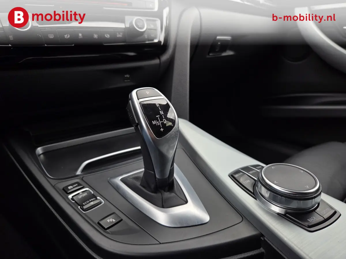 320i High Executive M-Sport Apple CarPlay NL Auto! | Hifi | DAB | Leer | Cruise Control | Navigatie